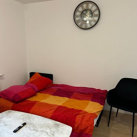 Appt Spacieux Et Calme Prox Disney-Cdg-Stade De France Le Blanc-Mesnil Zewnętrze zdjęcie