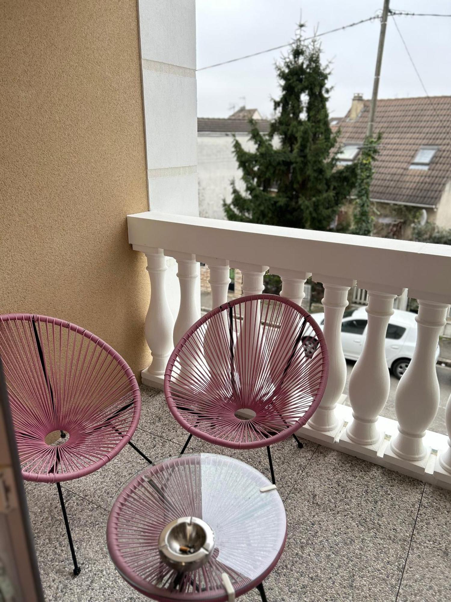 Appt Spacieux Et Calme Prox Disney-Cdg-Stade De France Le Blanc-Mesnil Zewnętrze zdjęcie